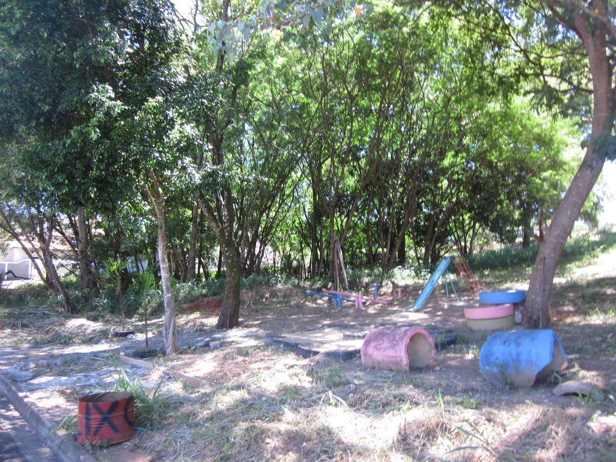 Hostel Famille Brun Trevo São João da Boa Vista Bagian luar foto