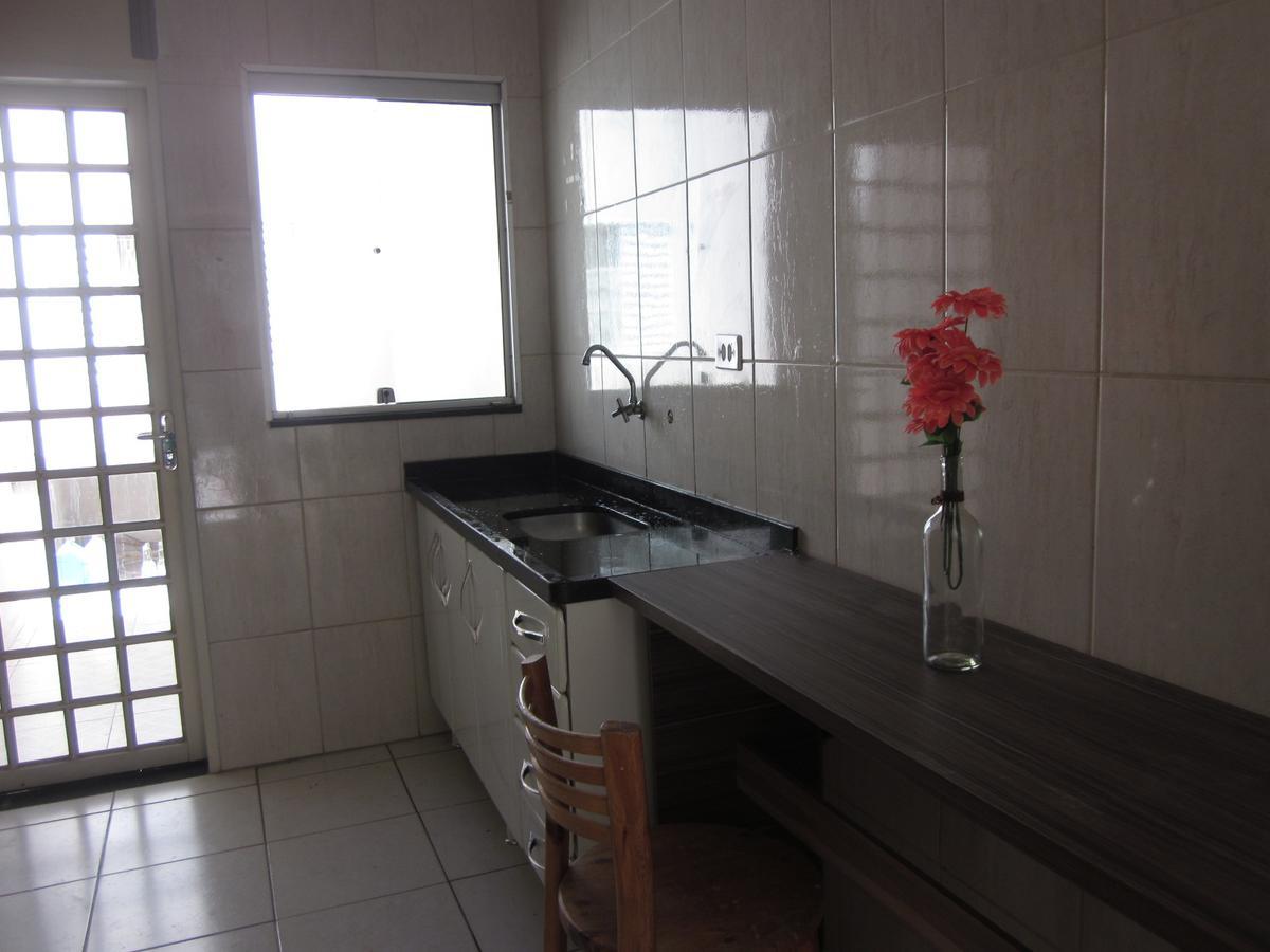 Hostel Famille Brun Trevo São João da Boa Vista Bagian luar foto
